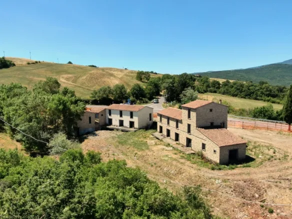 Nuovo Complesso Immobiliare In Valdorcia – Rif. V161