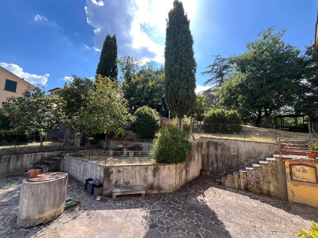 Monte San Savino, Casa Singola Con Giardino E Possibilità Di Seconda Unità – Rif. V190