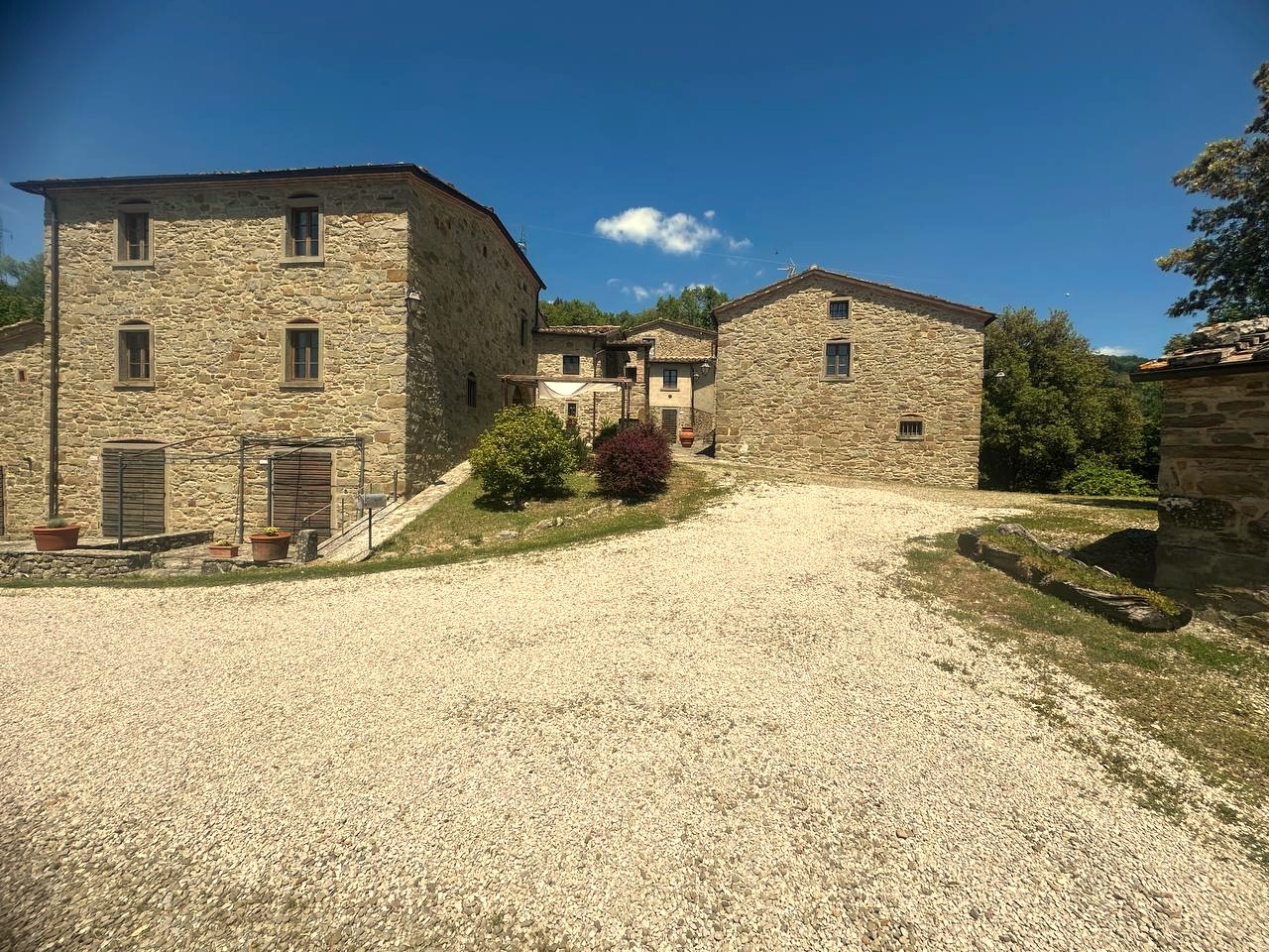 Appartamento In Borgo Toscano Restaurato – Rif. A329