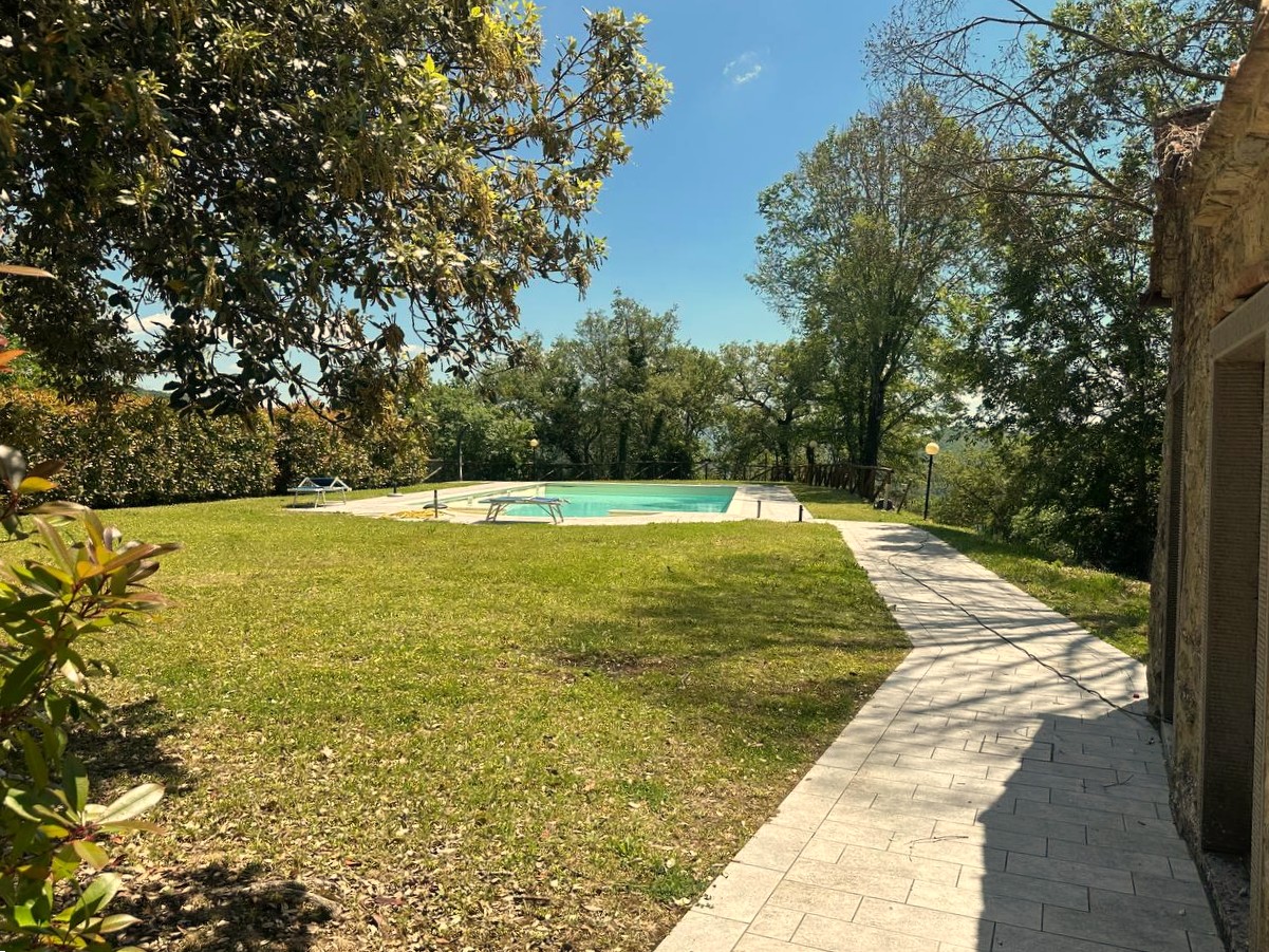 Appartamento In Borgo Toscano Restaurato – Rif. A329