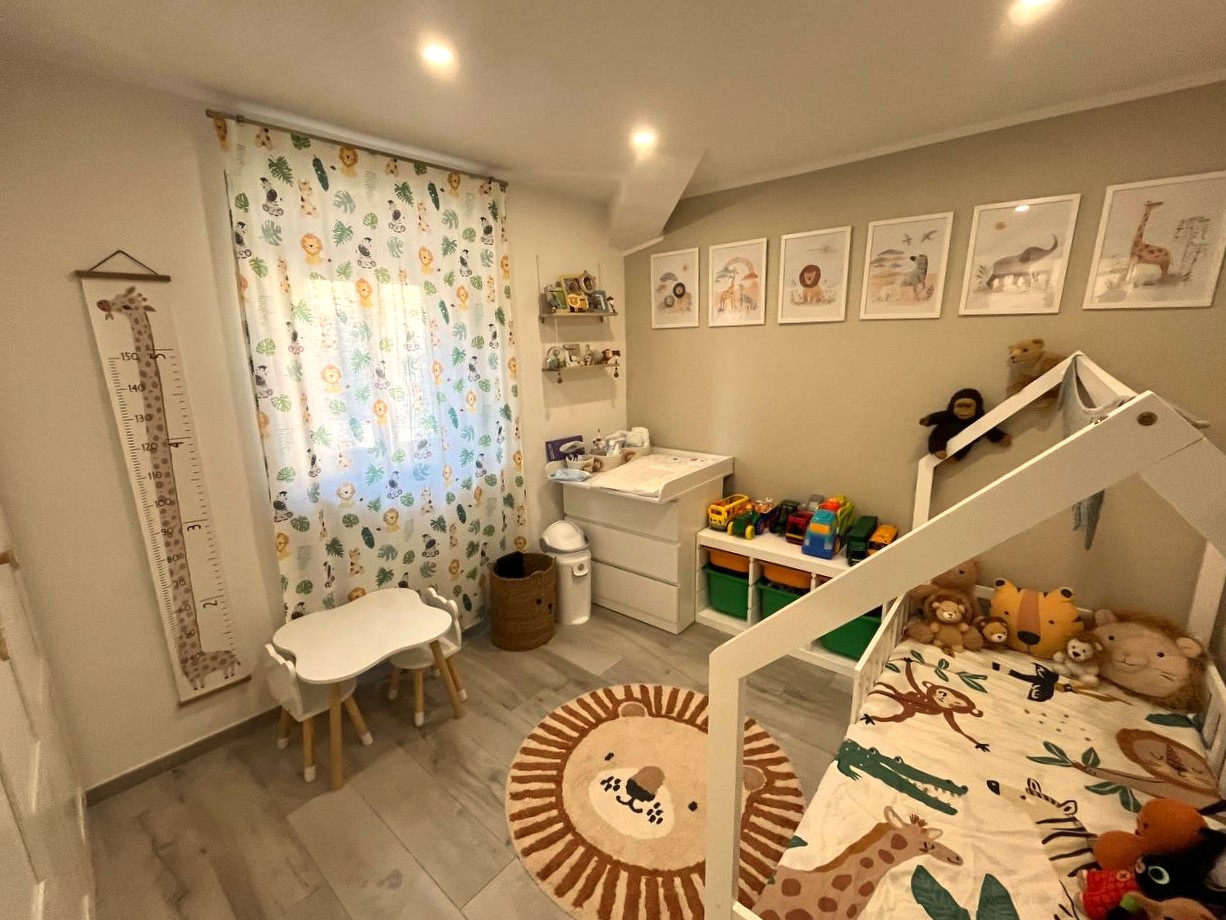 Appartamento Completamente Ristrutturato, Ultimo Piano, Pronto da Abitare – Rif. A326