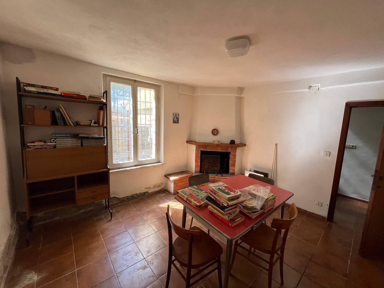 Monte San Savino, Casa Singola Con Giardino E Possibilità Di Seconda Unità – Rif. V190