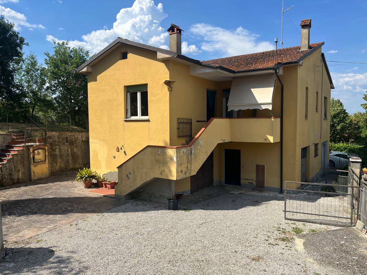 Monte San Savino, Casa Singola Con Giardino E Possibilità Di Seconda Unità – Rif. V190