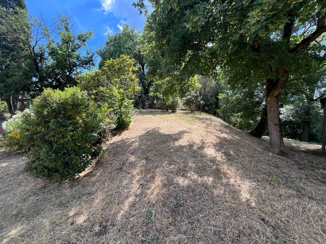 Monte San Savino, Casa Singola Con Giardino E Possibilità Di Seconda Unità – Rif. V190