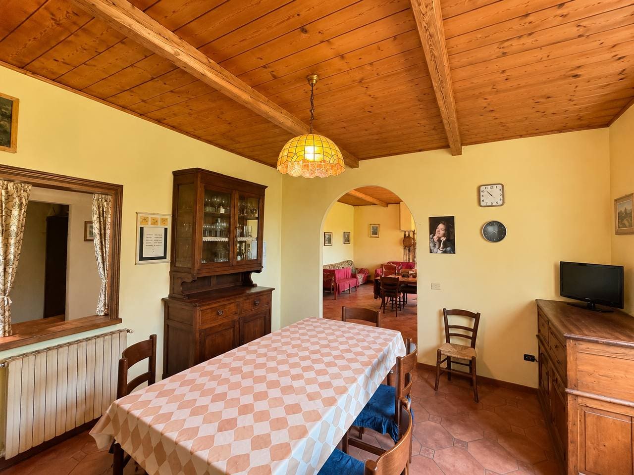 Casale Indipendente Con 70 Ettari Di Terreno – Rif. V191