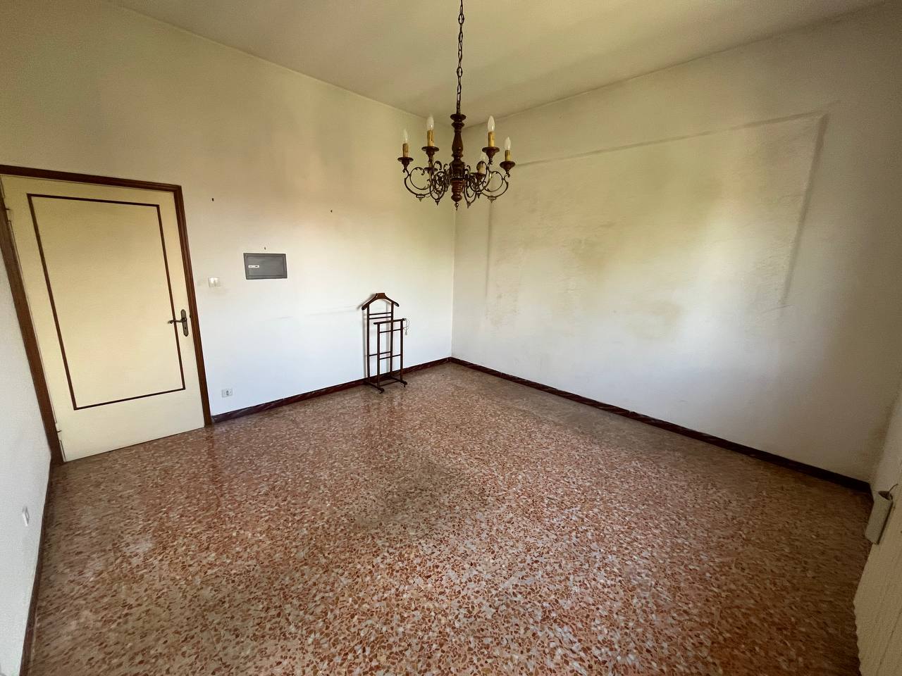 Monte San Savino, Casa Singola Con Giardino E Possibilità Di Seconda Unità – Rif. V190