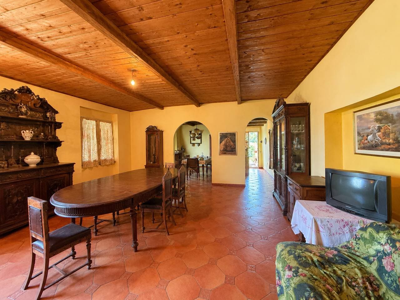 Casale Indipendente Con 70 Ettari Di Terreno – Rif. V191