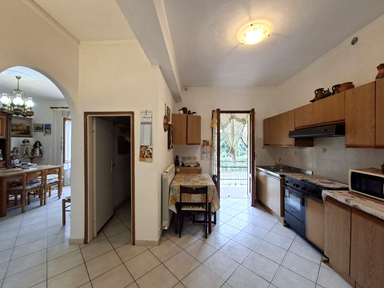 Luminoso Appartamento Ad Ambra – Rif. A305