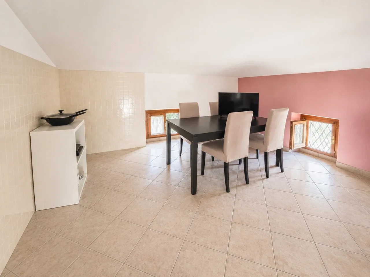 Chiassa Superiore: Casa Indipendente Con Mansarda Abitabile – Rif. V193
