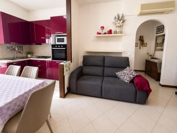 Appartamento con Vista Panoramica e Garage – Rif. A334