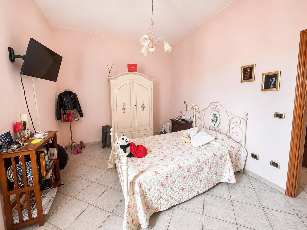 Chiassa Superiore: Casa Indipendente Con Mansarda Abitabile – Rif. V193
