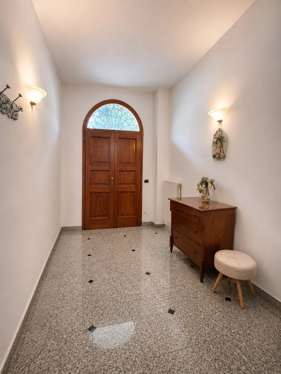 Chiassa Superiore: Casa Indipendente Con Mansarda Abitabile – Rif. V193