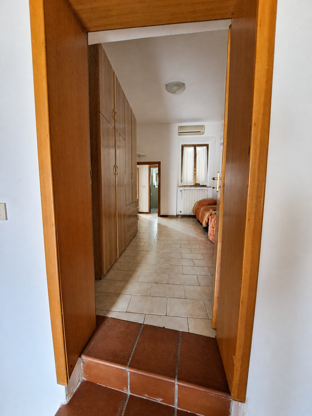 Trilocale Con Ingresso Indipendente E Cantine – Rif. A345