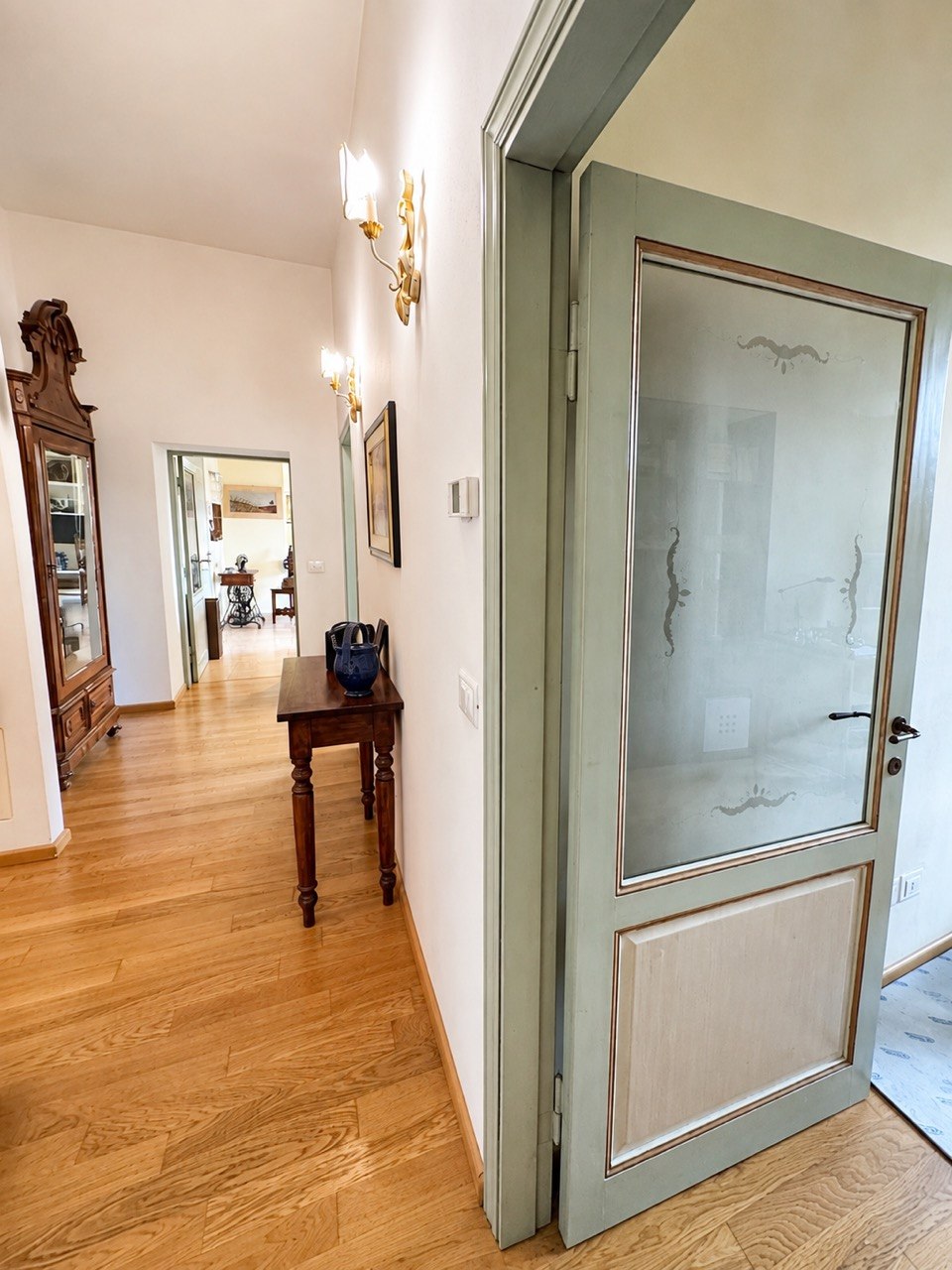 Elegante Appartamento In Palazzo Storico Nel Cuore Di Corso Italia – Rif. A343